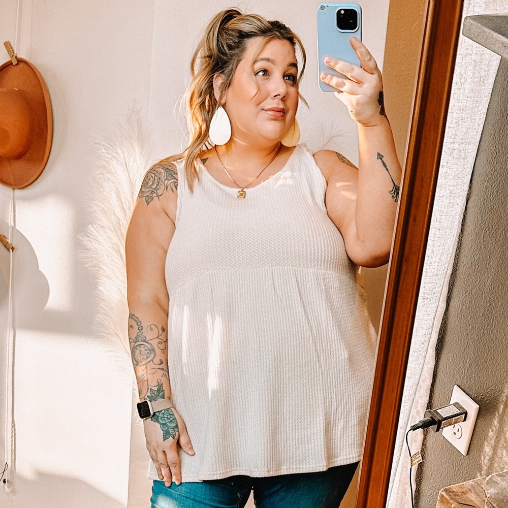 Chic Soul Cream Relaxed Tank Top V-Neck